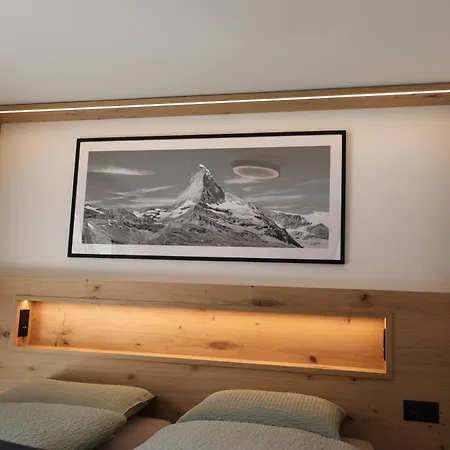 Bergliebe -neu & Modern Inspiring Places * زيرمات