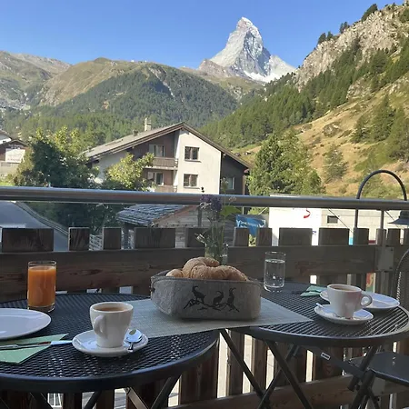 Bergliebe -neu&modern Inspiring Places * Zermatt